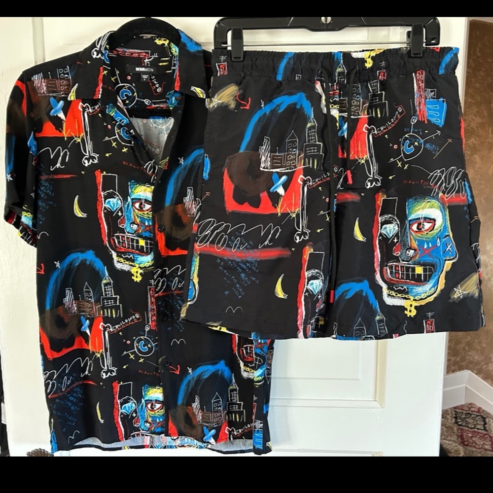 TWO PIECE Nova Men Abstract Art Swim Trunks and Matching Shirt. Both Small